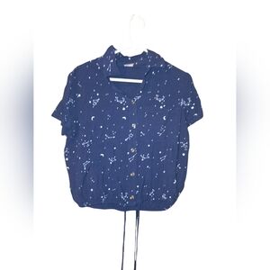 7/150. No Boundaries Crop Shirt (PRICE IS FIRM IF YOUR JUST BUYING THIS ITEM)